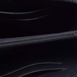Pre Owned Chanel Black Quilted Leather Boy Zip Around Wallet