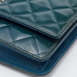 Pre Owned Chanel Teal Blue Quilted Patent Leather WOC Clutch