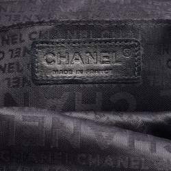 Pre Owned Chanel Black Leather Charm Chain Clutch