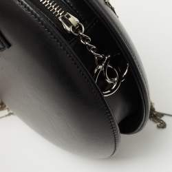 Pre Owned Chanel Black Leather Metal Fringe Round Chain Clutch