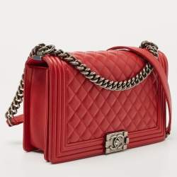 Pre Owned Chanel Red Quilted Leather New Medium Boy Shoulder Bag
