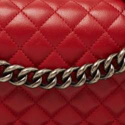 Pre Owned Chanel Red Quilted Leather New Medium Boy Shoulder Bag