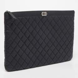 Pre Owned Chanel Black Quilted Caviar Leather Large Boy O Case Clutch