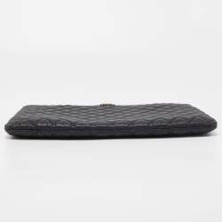 Pre Owned Chanel Black Quilted Caviar Leather Large Boy O Case Clutch