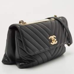 Pre Owned Chanel Black Chevron Leather Trendy CC Flap Bag