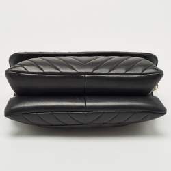 Pre Owned Chanel Black Chevron Leather Trendy CC Flap Bag