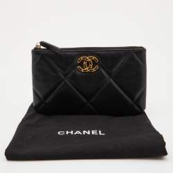 Pre Owned Chanel Black Quilted Leather 19 Pouch 