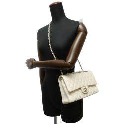 Pre Owned Chanel White Leather Classic Medium Double Flap Shoulder Bag