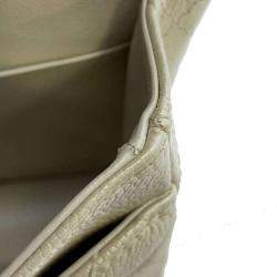 Pre Owned Chanel White Leather Classic Medium Double Flap Shoulder Bag