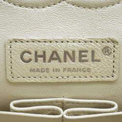 Pre Owned Chanel White Leather Classic Medium Double Flap Shoulder Bag