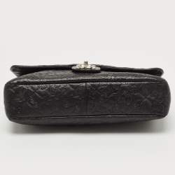 مملوكة مسبقًا Chanel Black Lucky Charm Embossed Leather CC Flap Bag