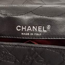 مملوكة مسبقًا Chanel Black Lucky Charm Embossed Leather CC Flap Bag