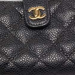 Pre Owned Chanel Black Quilted Caviar Leather CC O Phone Pouch
