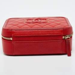 Pre Owned Chanel Red Quilted Caviar Leather Medium CC Filigree Vanity Case Bag