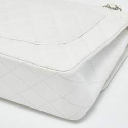 Pre Owned Chanel White Quilted Caviar Leather Jumbo Classic Double Flap Bag