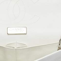 Pre Owned Chanel White Quilted Caviar Leather Jumbo Classic Double Flap Bag