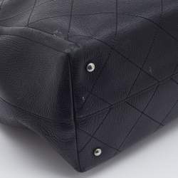 Pre Owned Chanel Black Quilted Leather Medium CC Shopper Tote
