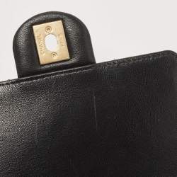 Pre Owned Chanel Black Quilted Leather Chic Pearls Flap Bag
