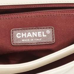 Pre Owned Chanel Off White Quilted Leather Medium Perfect Edge Flap Bag