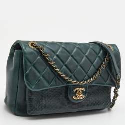 Pre Owned Chanel Green Quilted Leather and Python Urban Mix Flap Bag