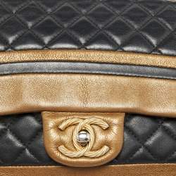 Pre Owned Chanel Gold/Black Quilted Leather Flap Shoulder Bag