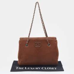 Pre Owned Chanel Brown Quilted Nubuck Leather Large Hampton Enamel CC Flap Shoulder Bag