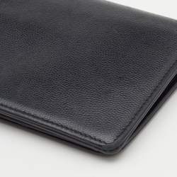 Pre Owned Chanel Black Caviar Leather L Yen Continental Wallet