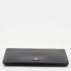 Pre Owned Chanel Black Caviar Leather L Yen Continental Wallet