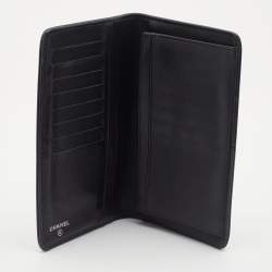 Pre Owned Chanel Black Caviar Leather L Yen Continental Wallet