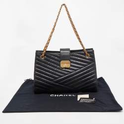 Pre Owned Chanel Black/Beige Chevron Leather Large Gabrielle Accordion Tote