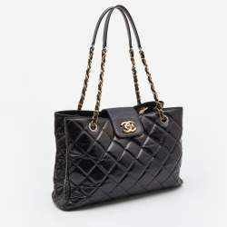 Pre Owned Chanel Black Quilted Aged Leather CC Chain Tote