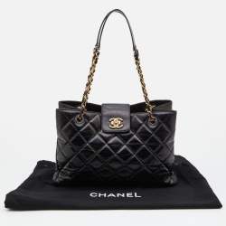 Pre Owned Chanel Black Quilted Aged Leather CC Chain Tote