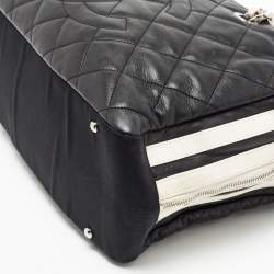 Pre Owned Chanel White/Black Quilted Leather CC Zip Shoulder Bag