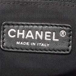 Pre Owned Chanel White/Black Quilted Leather CC Zip Shoulder Bag