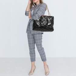 Pre Owned Chanel Black/Red Quilted Glazed Leather Large Portobello Tote