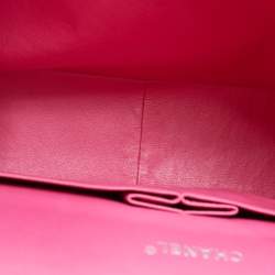 Pre Owned Chanel Pink Quilted Patent Leather Maxi Classic Double Flap Bag