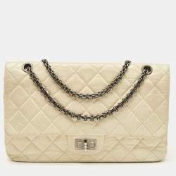 Chanel Pearl White Quilted Leather Limited Edition Lucky Charm Reissue 2.55  Classic 224 Flap Bag Chanel