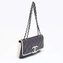 مملوكة مسبقًا Chanel Black Quilted Leather Divine Medium Flap Bag