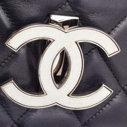 مملوكة مسبقًا Chanel Black Quilted Leather Divine Medium Flap Bag