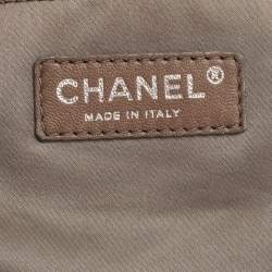 Pre Owned Chanel Dark Red Vinyl Rock in Moscou Hobo