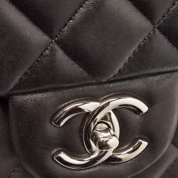 Pre Owned Chanel Black Quilted Lambskin Leather Maxi Classic Double Flap Bag