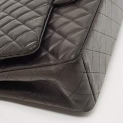 Pre Owned Chanel Black Quilted Lambskin Leather Maxi Classic Double Flap Bag