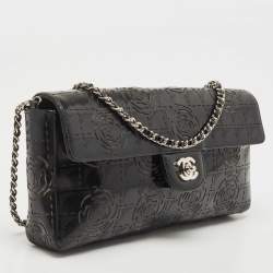 مملوكة مسبقًا Chanel Black Patent Leather Camellia Laser Cut East West Flap Bag