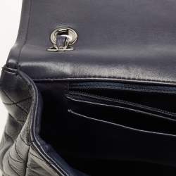 Pre Owned Chanel Navy Blue Quilted Leather Elementary Chic Flap Bag