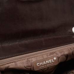 Pre Owned Chanel Brown Vertical Quilted Leather Medium Flap Bag