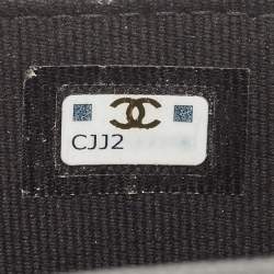 Pre Owned Chanel Black Quilted Caviar Leather CC Medallion Chain Phone Crossbody Bag