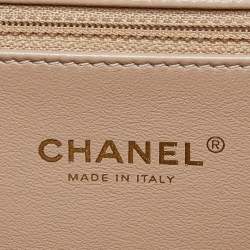 Pre Owned Chanel Beige Quilted Caviar Leather Medium CC Filigree Vanity Case Bag