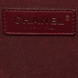 Pre Owned Chanel Maroon Quilted Caviar Leather Medium Boy Flap Bag