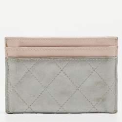 Pre Owned Chanel Silver/Pink Quilted Leather CC Classic Card Holder