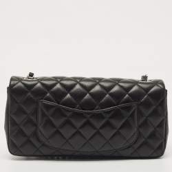 مملوكة مسبقًا Chanel Black Quilted Lambskin Leather East/West Classic Flap Bag